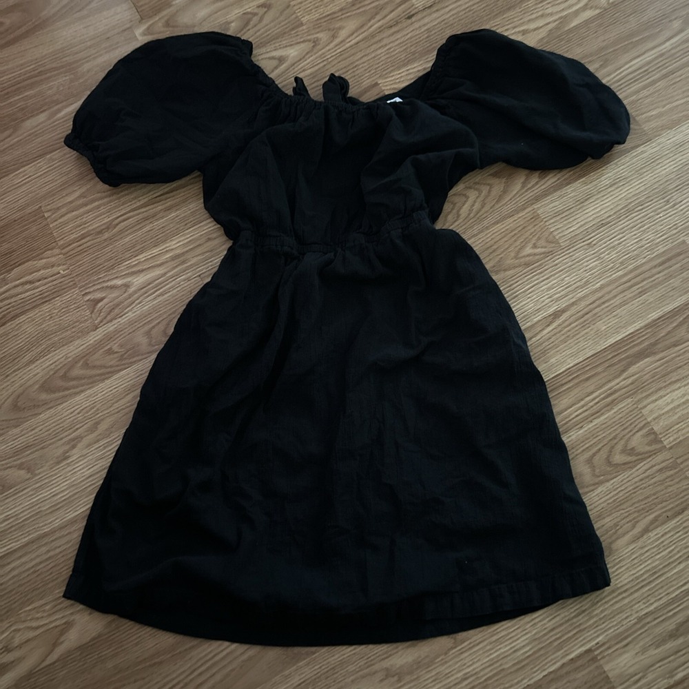 Old Navy Dress Size M Bow Back Black Puff Sleeve Cut-Out Mini Swing Summer Cap